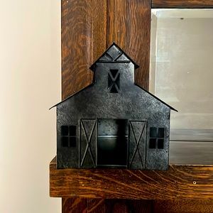 ARHAUS galvanized barn